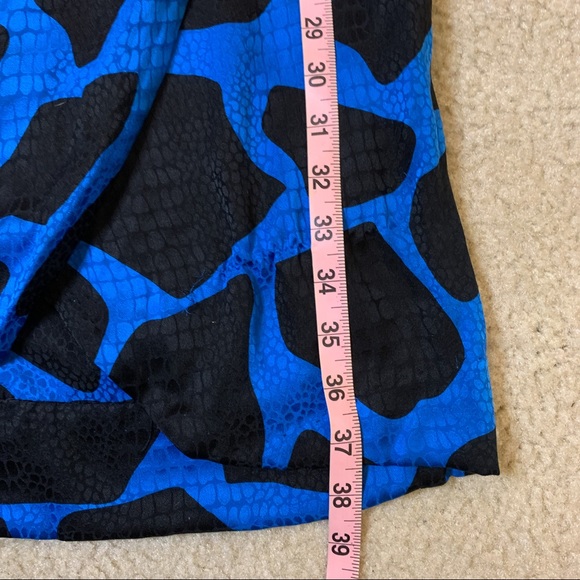 Vintage Flora Kung Silk Wrap Dress size 6 Petites - Picture 10 of 16